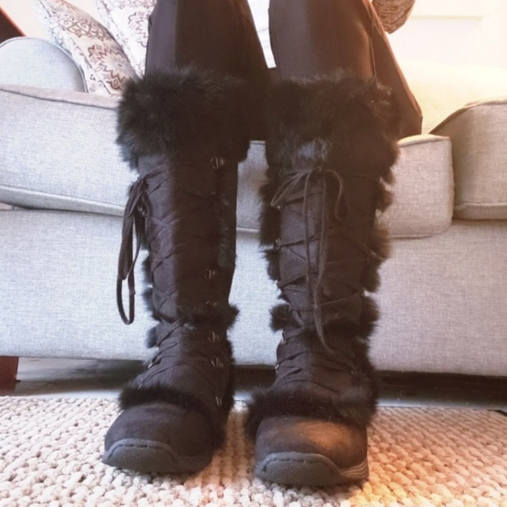 Black boots | Faux fur detailed